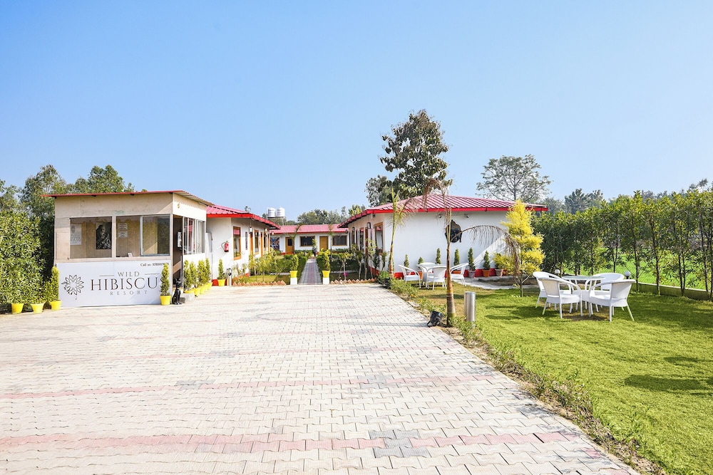 Fabhotel Wild Hibiscus Resort