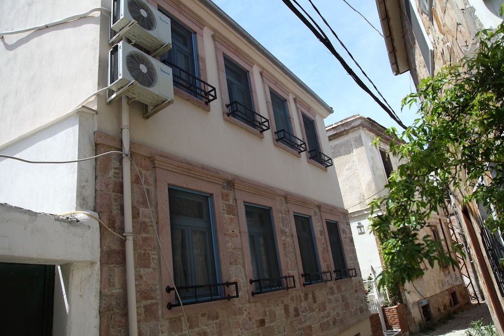 Hotel Cesmeli Han - Image 1