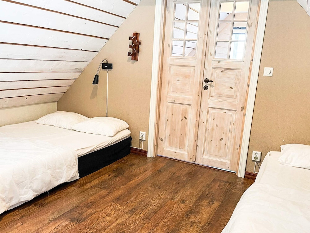 4 Star Holiday Home in Drottningskar