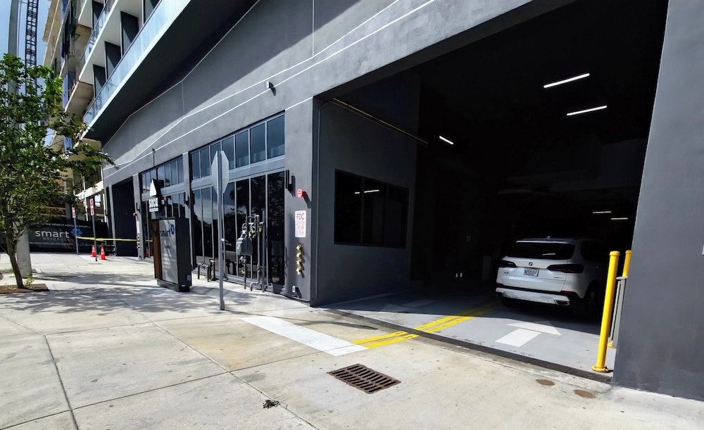 Smart Brickell Condos Free Parking by Cielo Stays