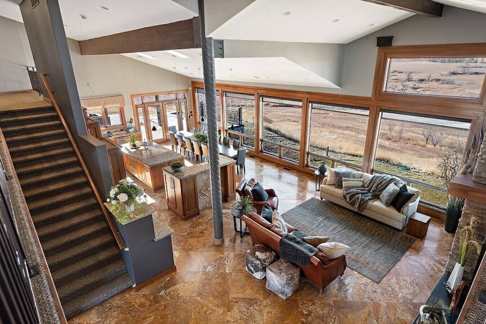 Raz Hideaway 7BR Ranch With Panoramic Mountain Views -sleeps 24 view 2