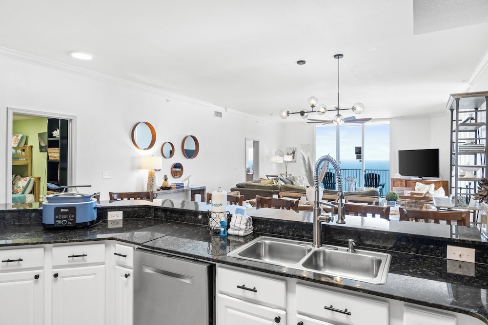 Tidewater by Book That Condo