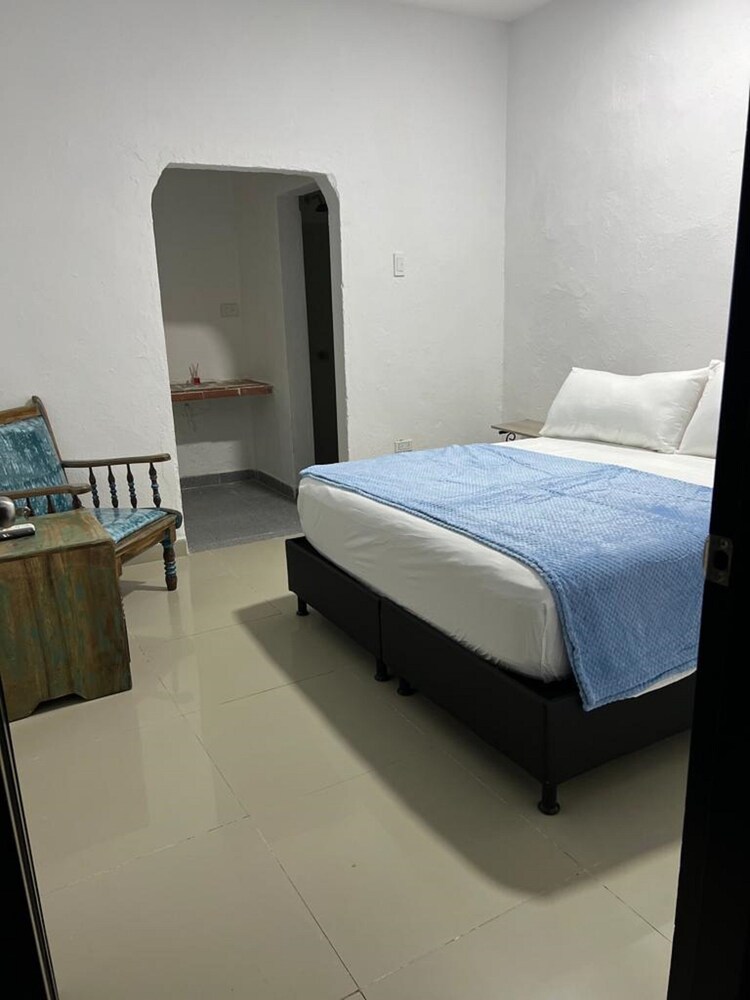 TR-A3D HABITACION DE HOSTAL CON WIFI