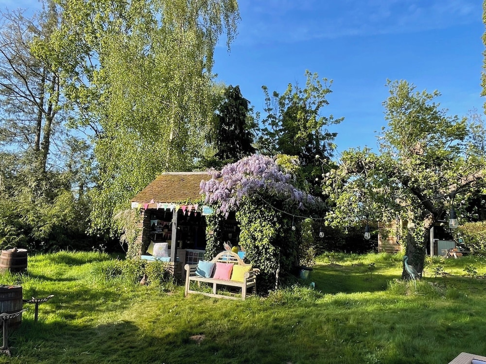 Tranquil Luxury Glamping Escape in Ross-on-wye 8