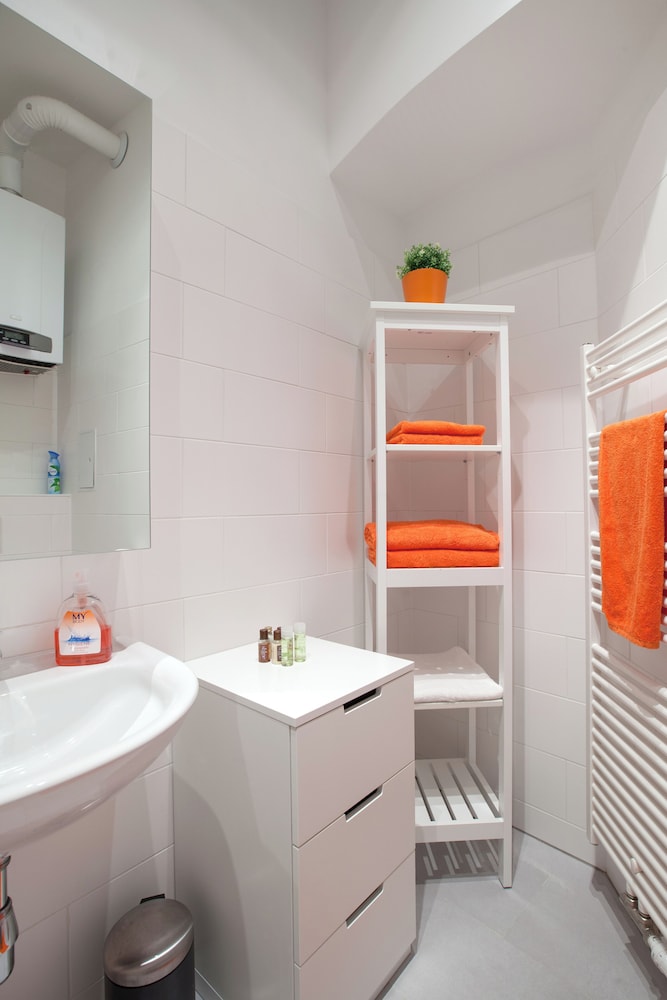 Apartment Theresiengasse Check in 15h to 22h Only