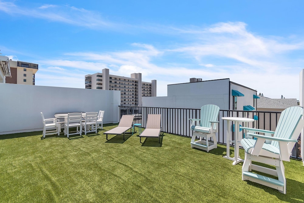 Azul Townhomes A5