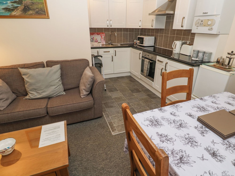 Greenwood Apartment
