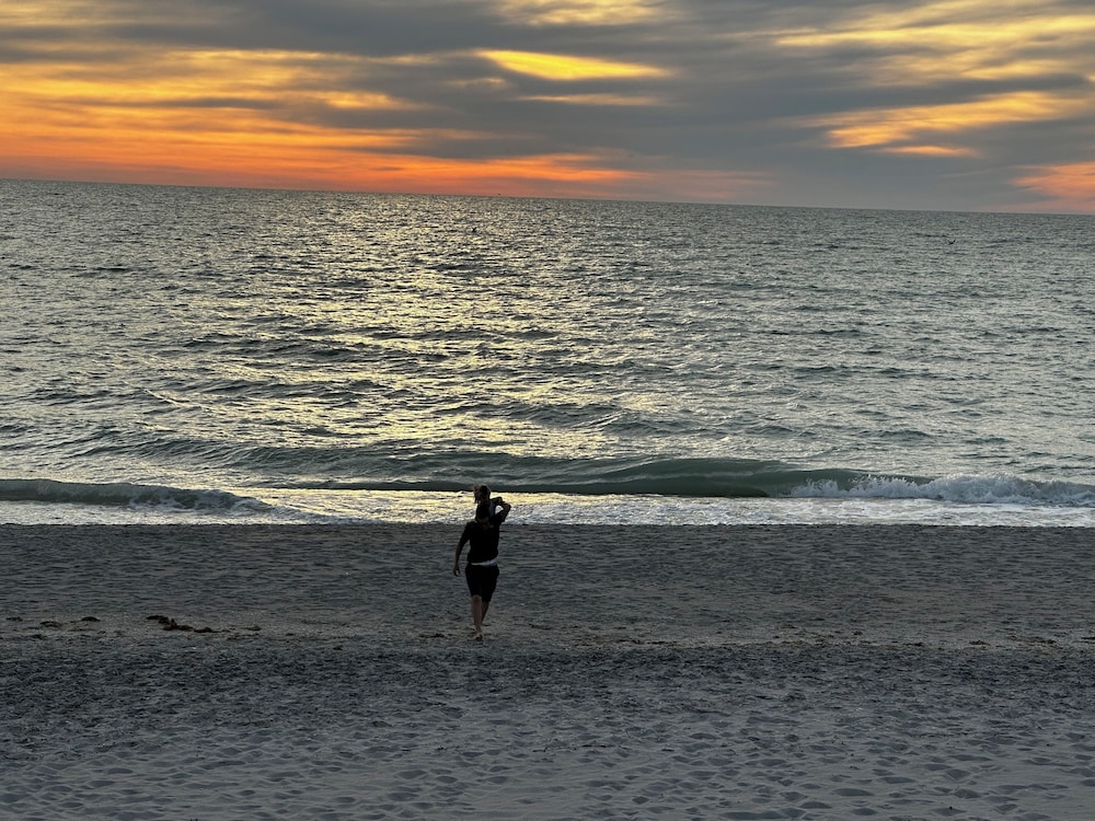 Gulf View Condominiums