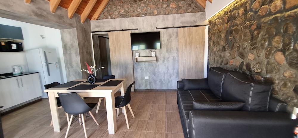 HUACO LODGE
