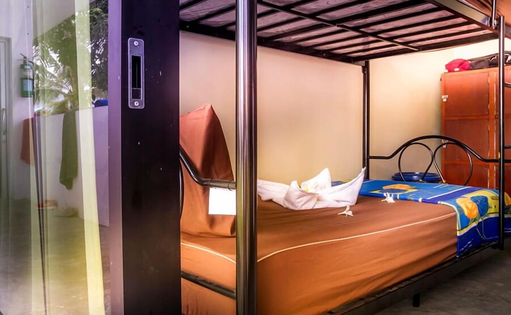 INFINITY Beach Club - Hostel