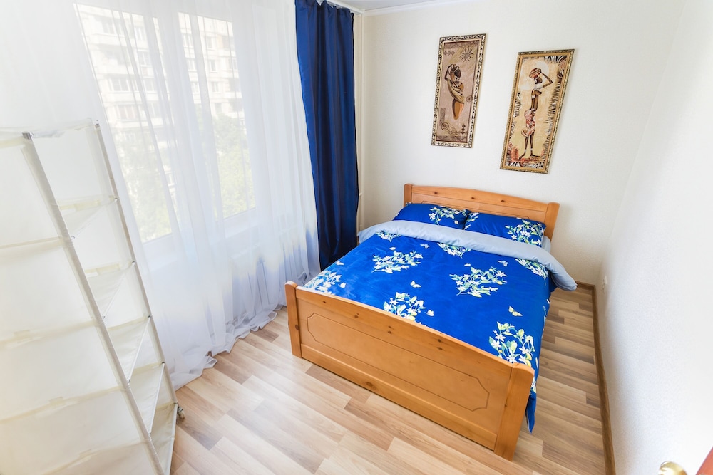 Apartment on Vorontsovskaya 44