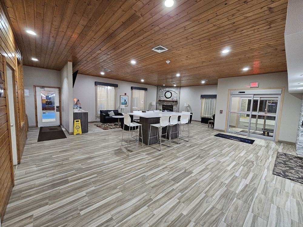 Baymont by Wyndham Baldwin view 2