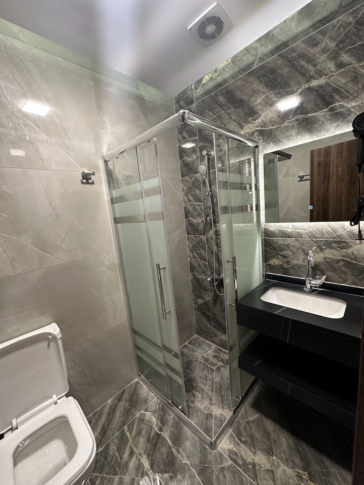 Charming Amman Apartment With Modern Ameni