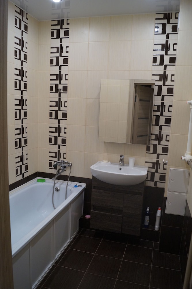 Apartment on Vokzalnaya 51A-7