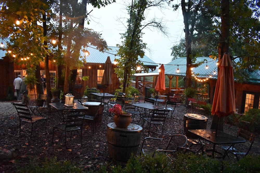 Bear Creek Lodge Cabin Resort