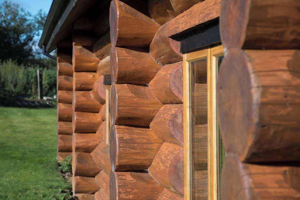 Traditional Scandinavian/north American Log Home