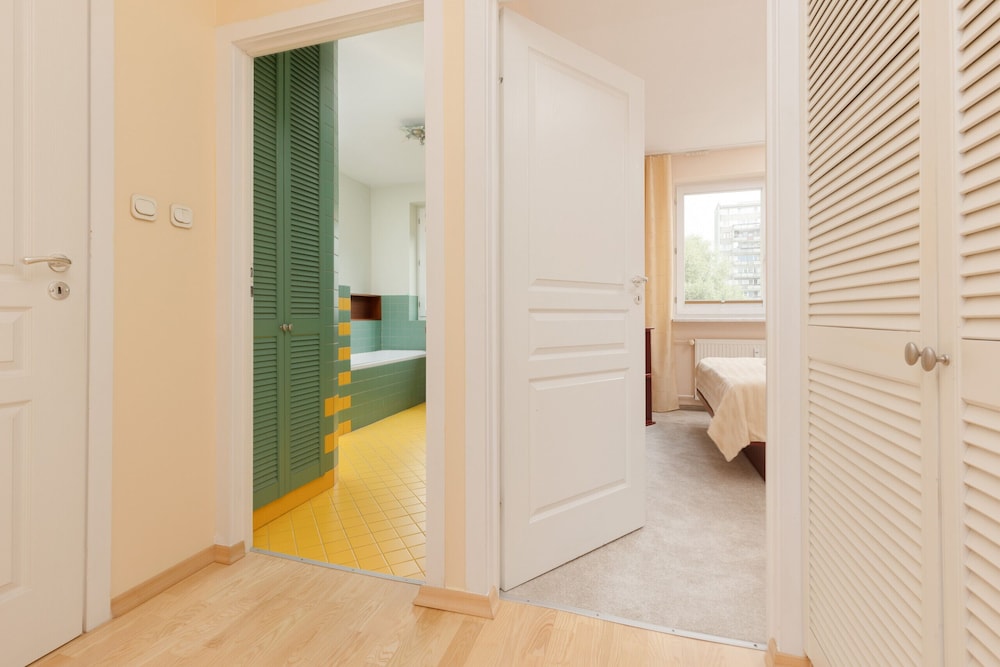 Spacious Apartment Pruszkow by Renters view 5