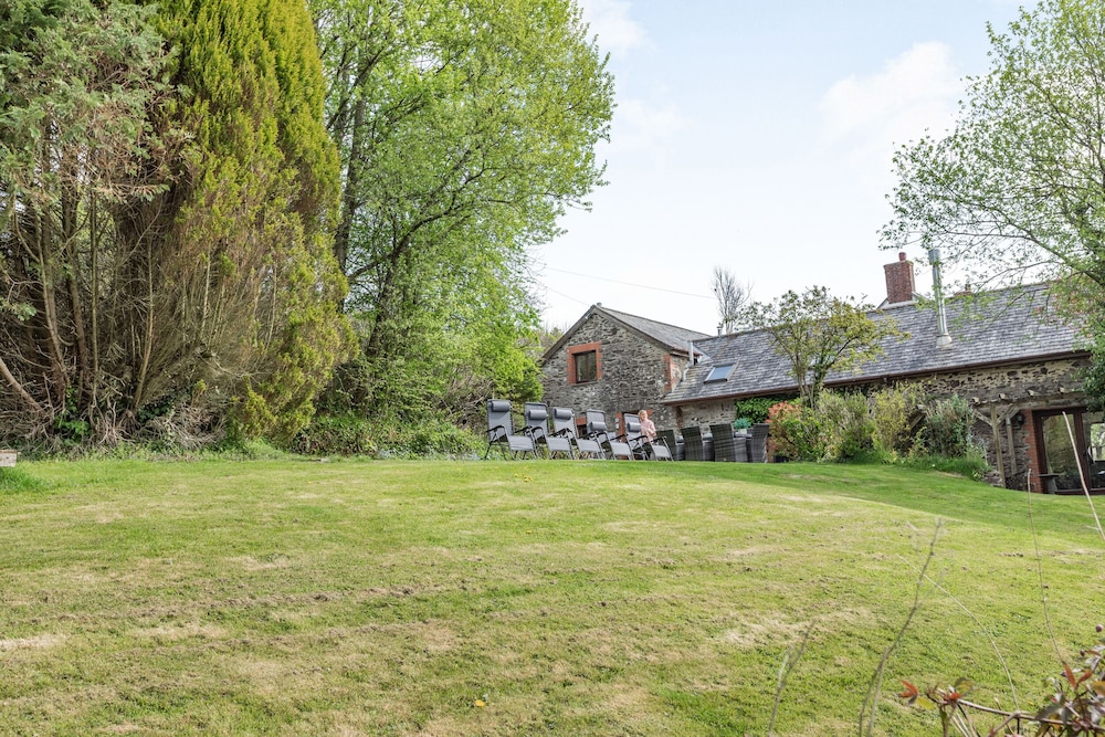 Hazel Barn
