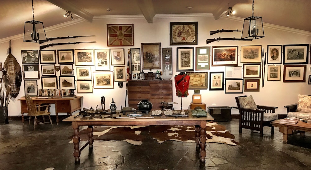 Fugitives' Drift Lodge