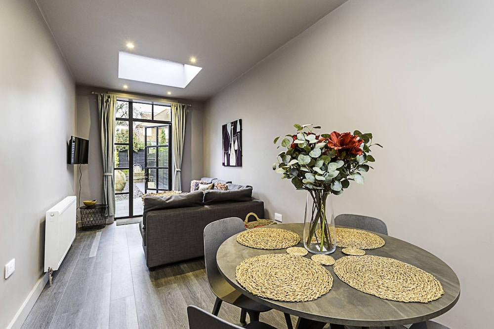 Stunning 5 Bed House in Willesden Green!