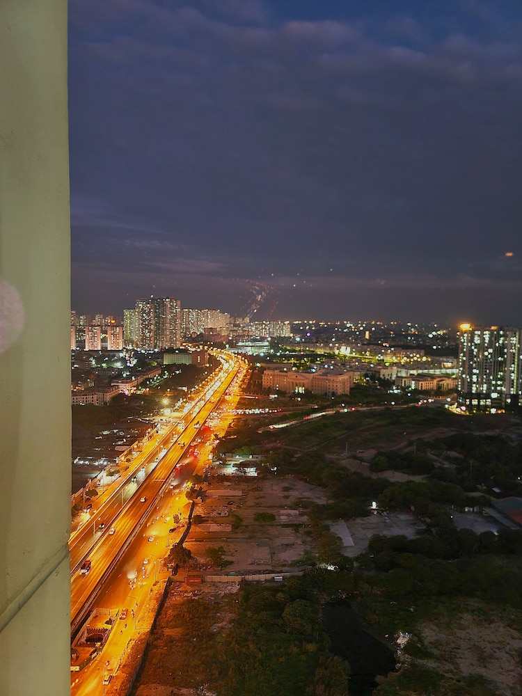 Housinco Premium 2brt view city