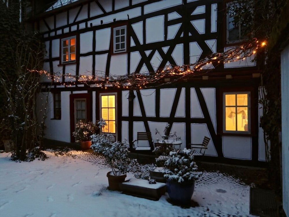 Nice Apartment in Weilmunster