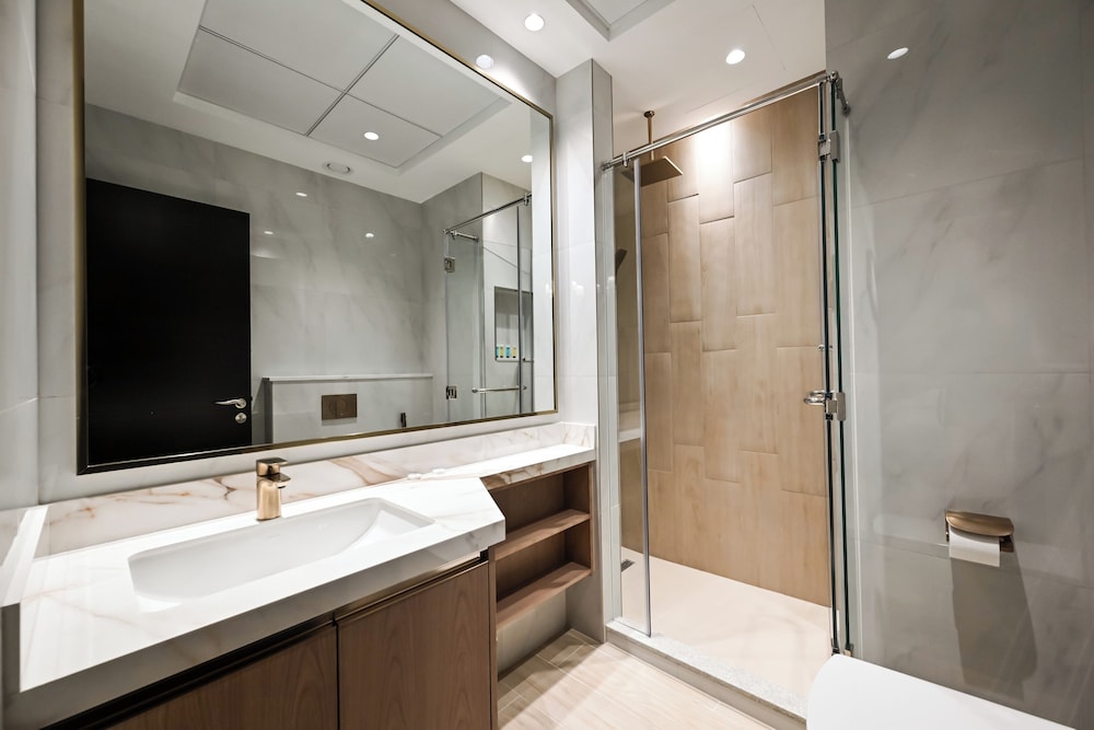 Elite Downtown Residence 2