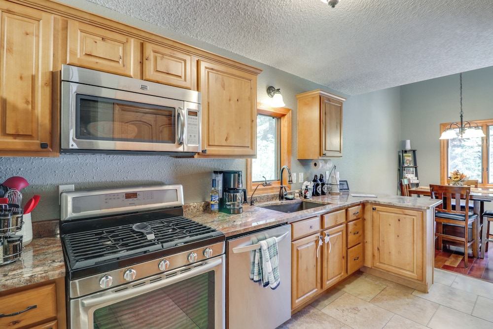 Families Welcome: Quiet Cabin < 5 Mi to Cloudcroft