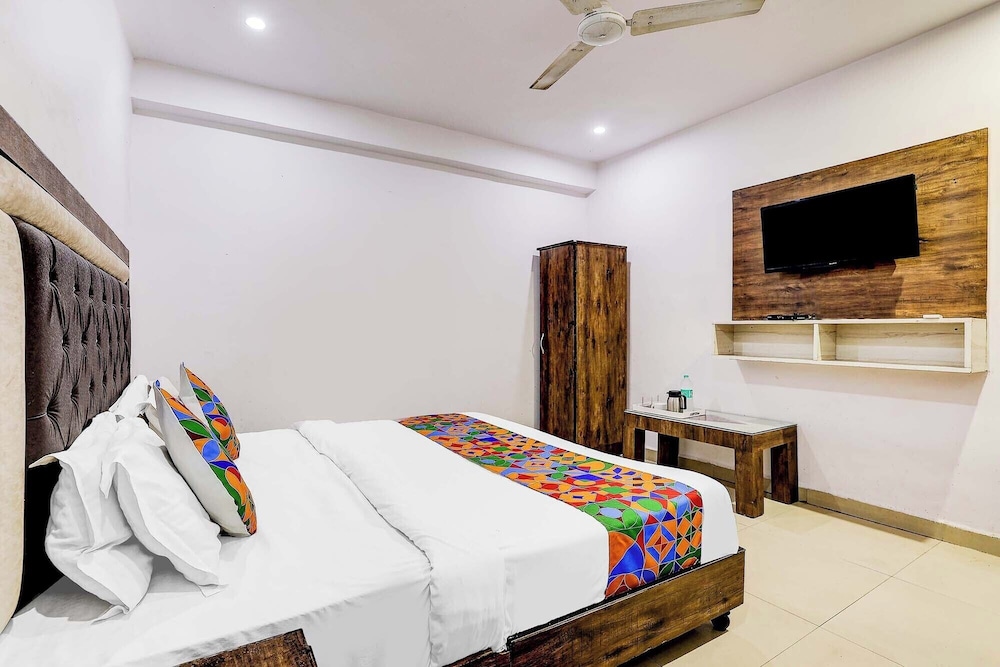 Fabhotel Golden Stone