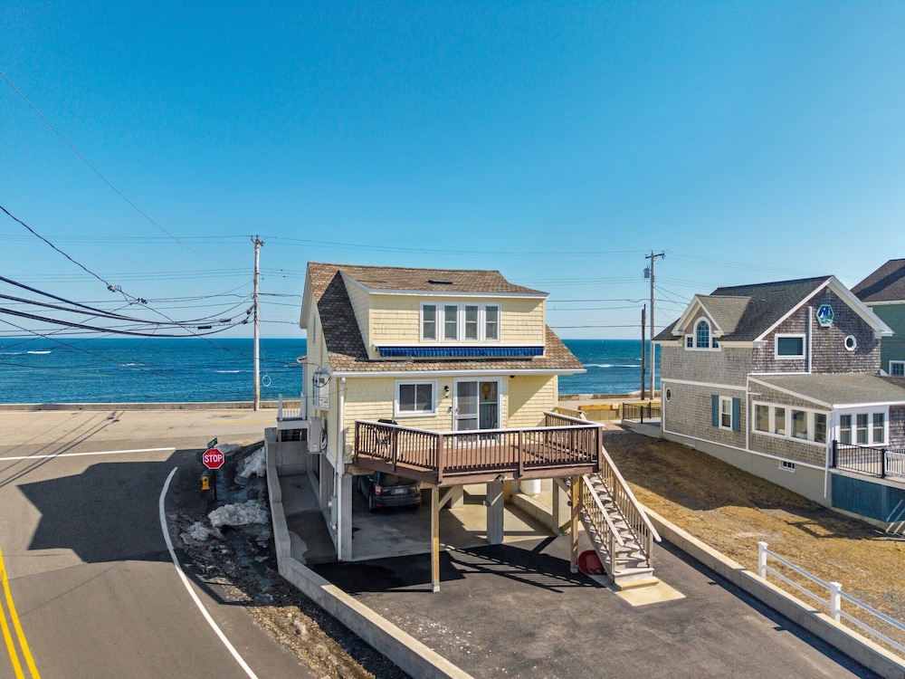 Oceanfront Front Porch Back Deck Kitchen