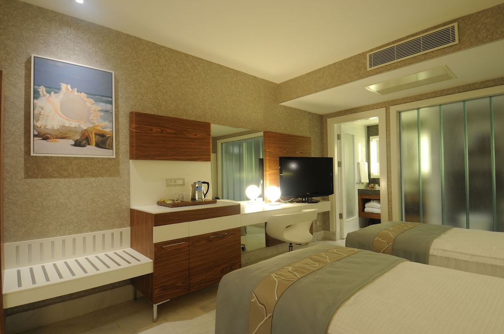 Gold Island Selected Hotel