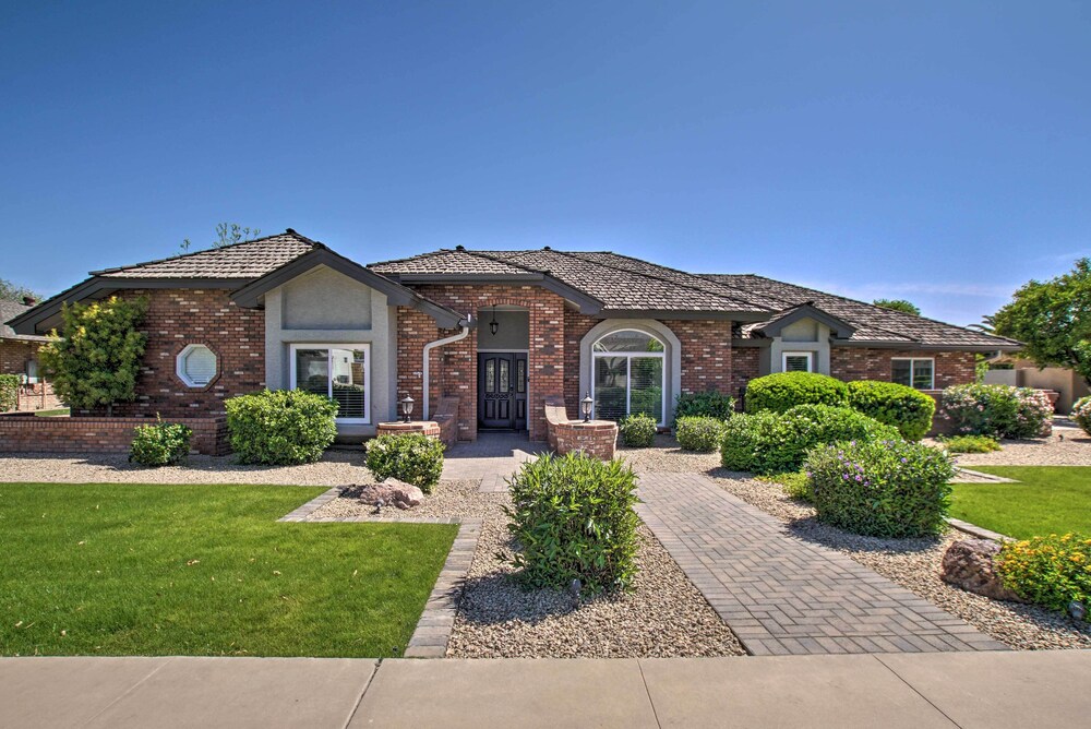 Modern Mesa Escape w/ Pool < 5 Mi to Downtown view 5