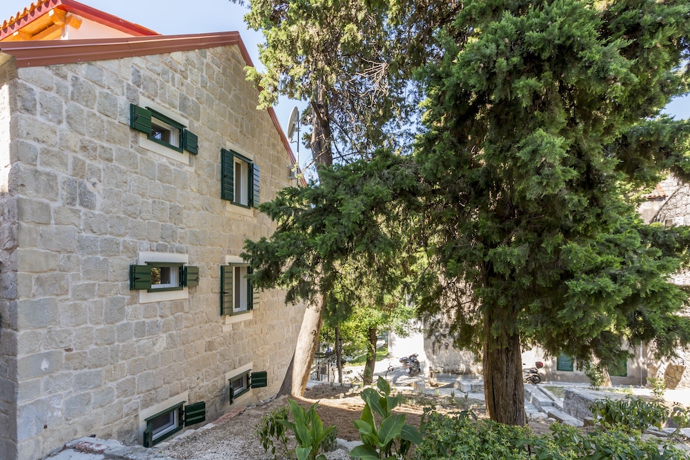 Luxury Rooms Miara in City Centre