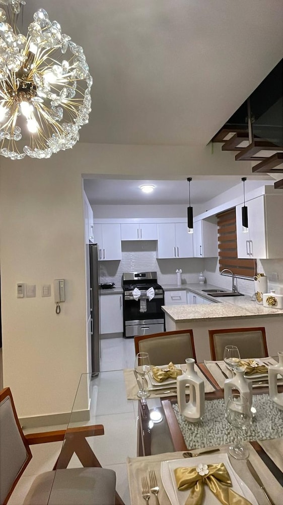 Modern Penthouse Albarobello Residences