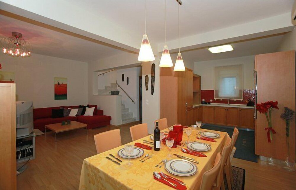 Antonoglou Beach Villas, Gennadi