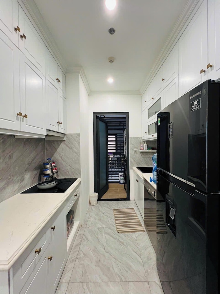 Daniel Homes - Vinhomes SkyLake Luxury