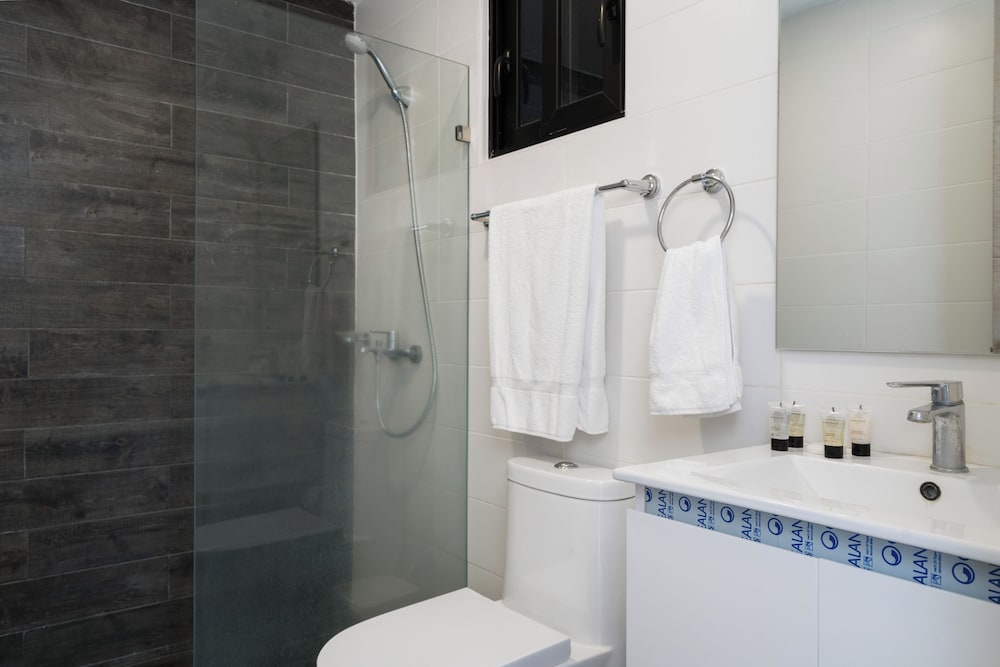 Serenity in the Heart of Santo Domingo 80m2 Apartment Retreat