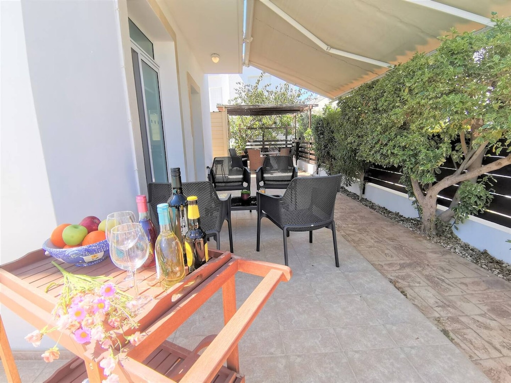 Yasmin Villa in Protaras 400m to the sea