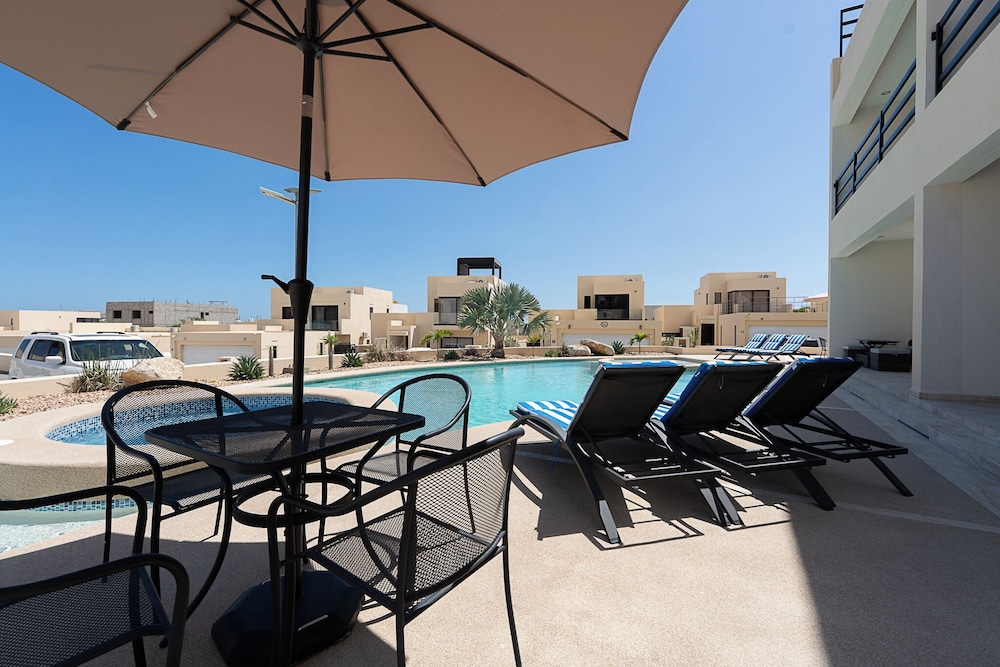Vistana - Arch View from the Rooftop