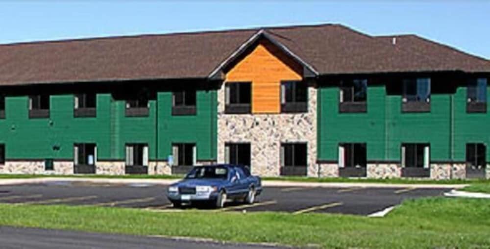 White Oak Inn & Suites