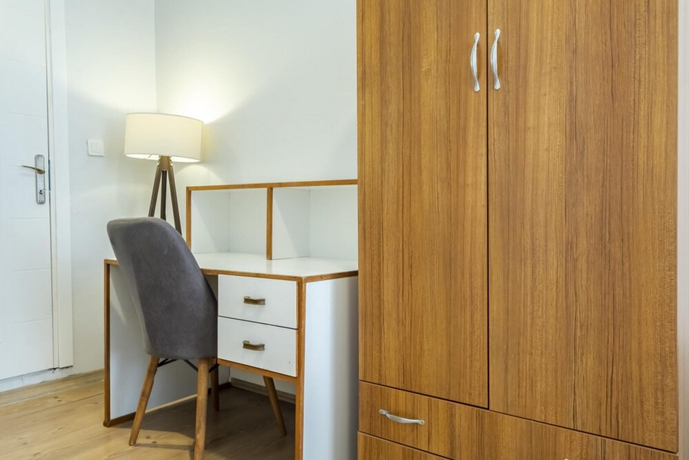 Lovely Flat Near Shore and Trendy Spots in Kadikoy