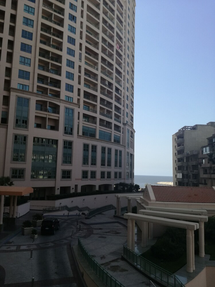 San Stefano Grand Plaza