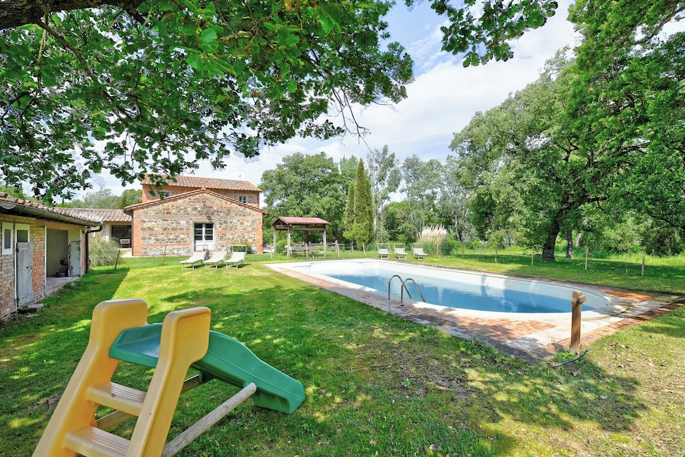 Cozy Home D'orcia With Private Pool view 3