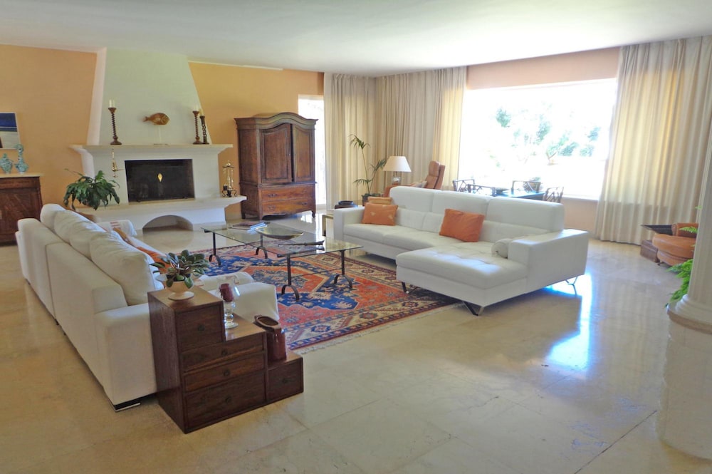 Amazing Beachfront Villa Heated Pool Marbella