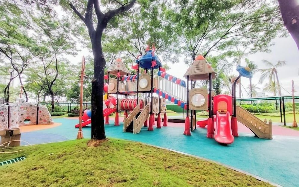 Elegant And Homey 3Br Apartment Sky House Bsd