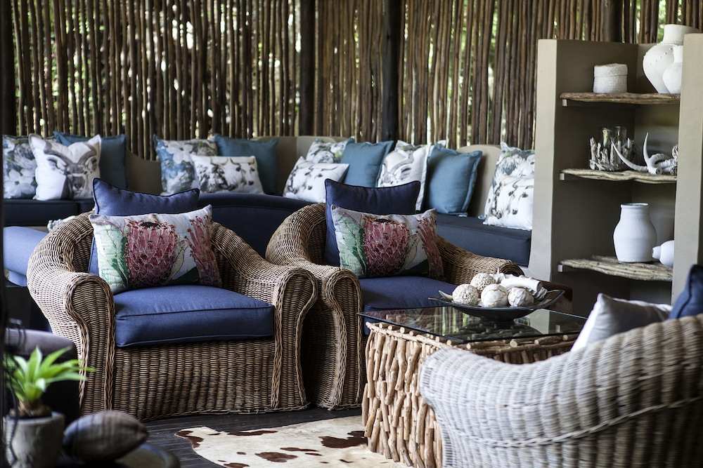 Emdoneni Lodge