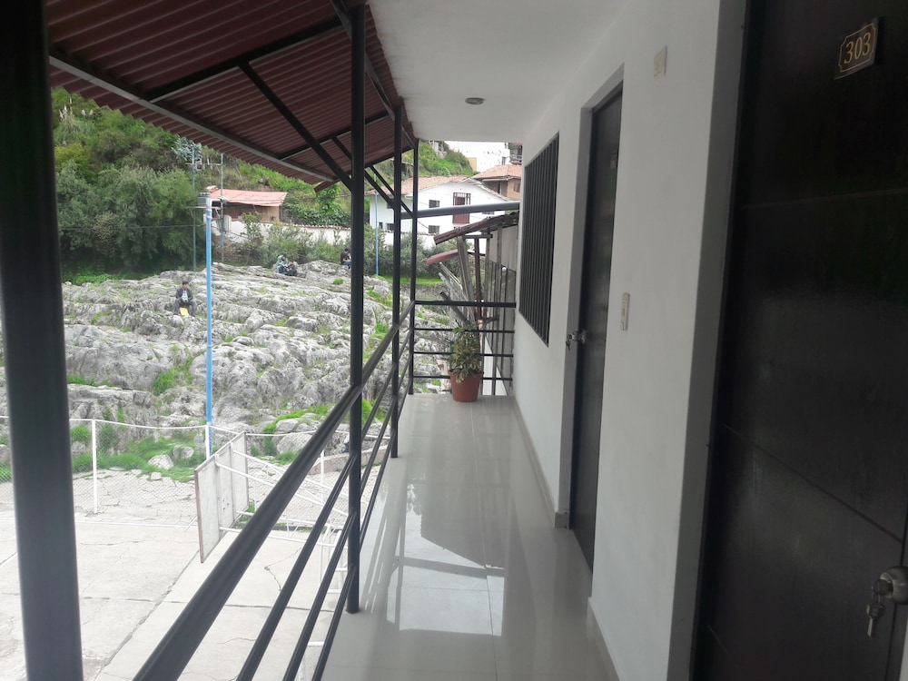 Photo 19