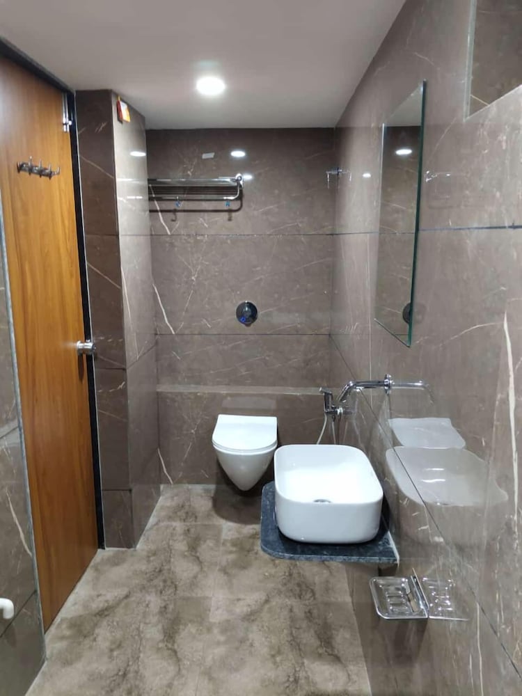 Hotel just inn