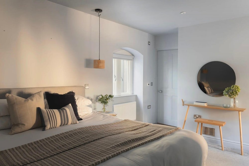 St Catherine s Hospital - Deluxe Apartment