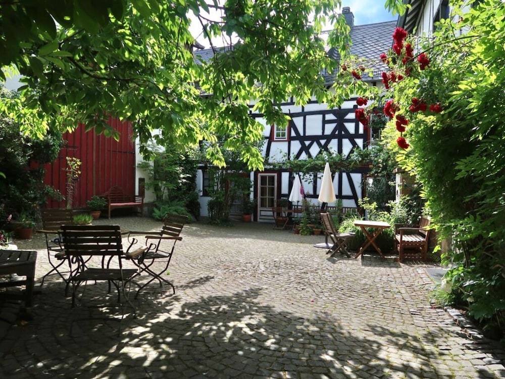 Nice Apartment in Weilmunster
